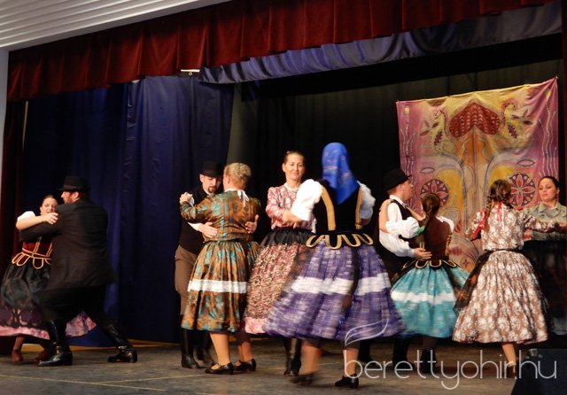 45 éves a Bihar Néptáncegyüttes 07